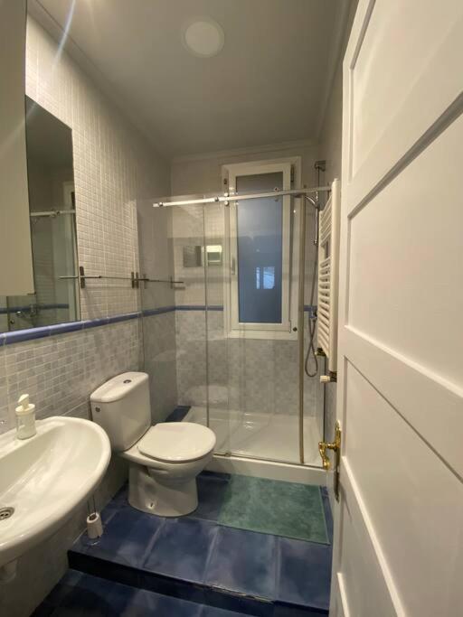 Centrico Y Moderno Apartamento En Bilbao Buitenkant foto